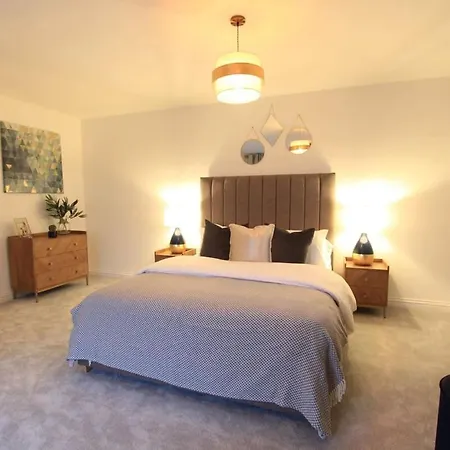Cabot Mews 9 Bristol